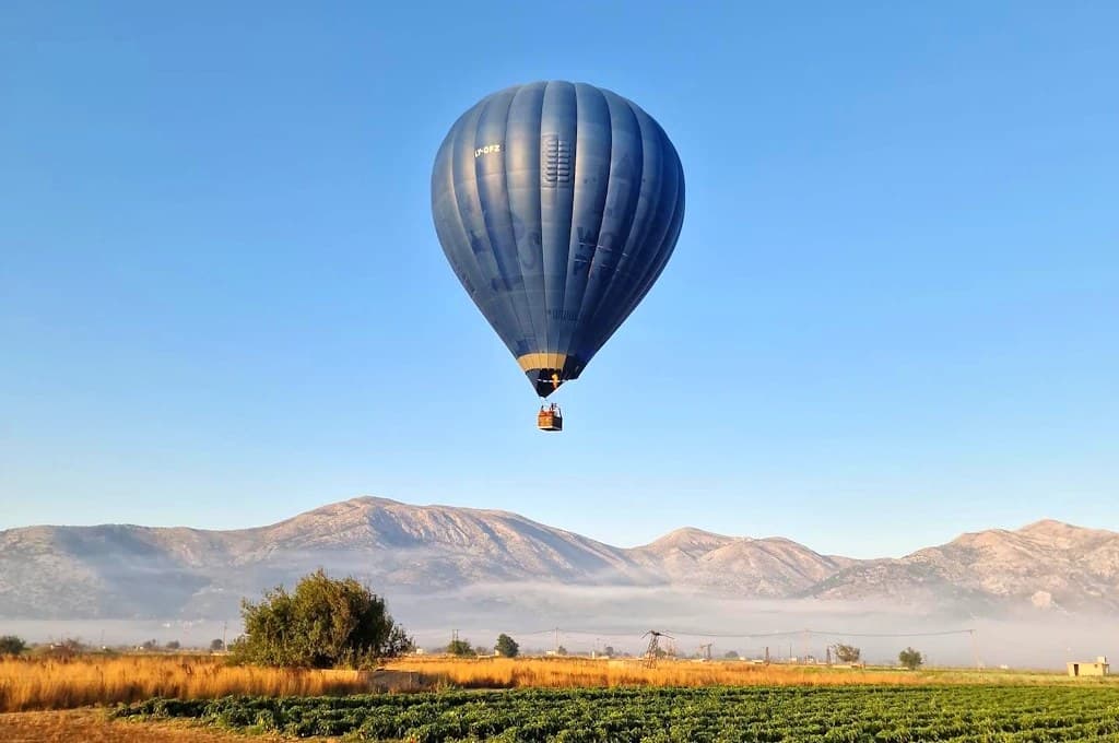 01-balloon-at-sunrise